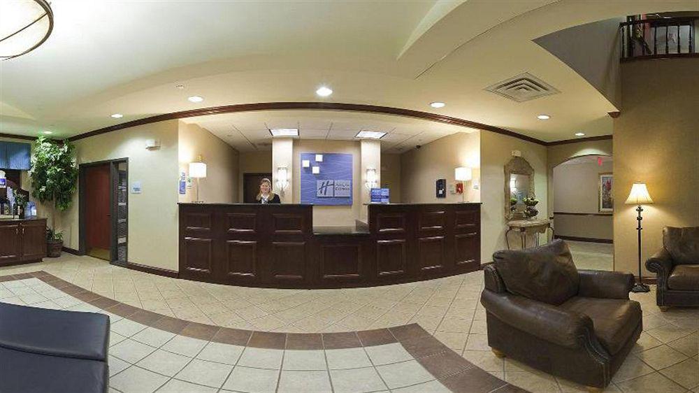 Holiday Express And Dfw-grapevine By Ihg 3*