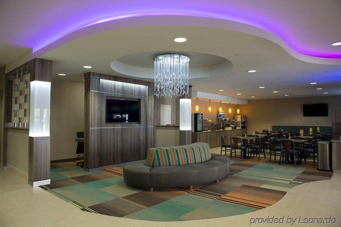 Holiday Express And Dfw-grapevine By Ihg Grapevine