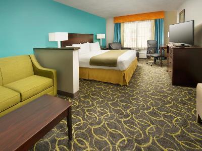 Express And Dfw-grapevine By Ihg 3*