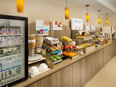 Hotel Express And Dfw-grapevine By Ihg Grapevine