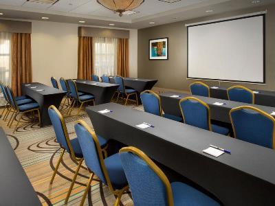 Hotel Express And Dfw-grapevine By Ihg 3*