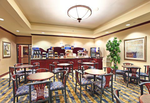Express And Dfw-grapevine By Ihg
